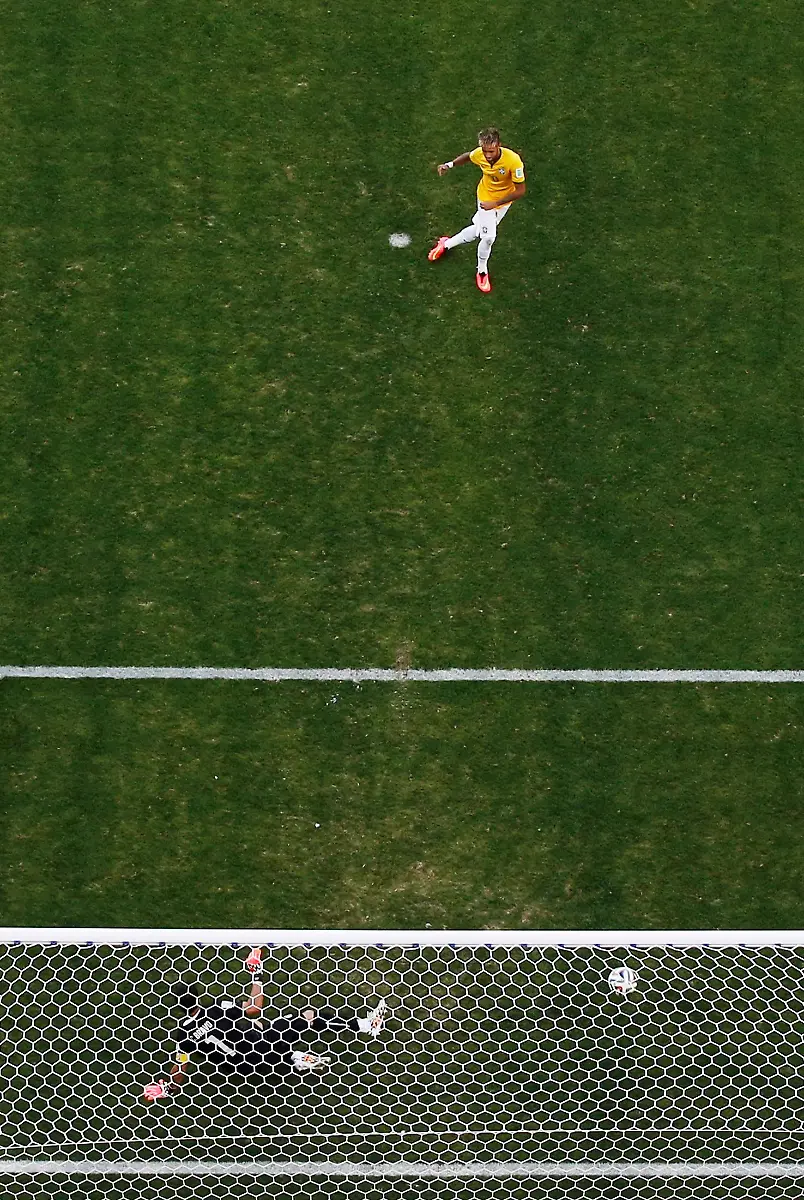 2014-06-28T201150Z-1995057233-TB3EA6S1MRBH6-RTRMADP-3-SOCCER-WORLD-M49-BRA-CHI-JPG1040376206122217618