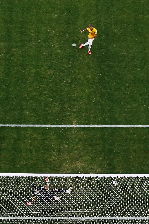 2014-06-28T201150Z-1995057233-TB3EA6S1MRBH6-RTRMADP-3-SOCCER-WORLD-M49-BRA-CHI-JPG1040376206122217618