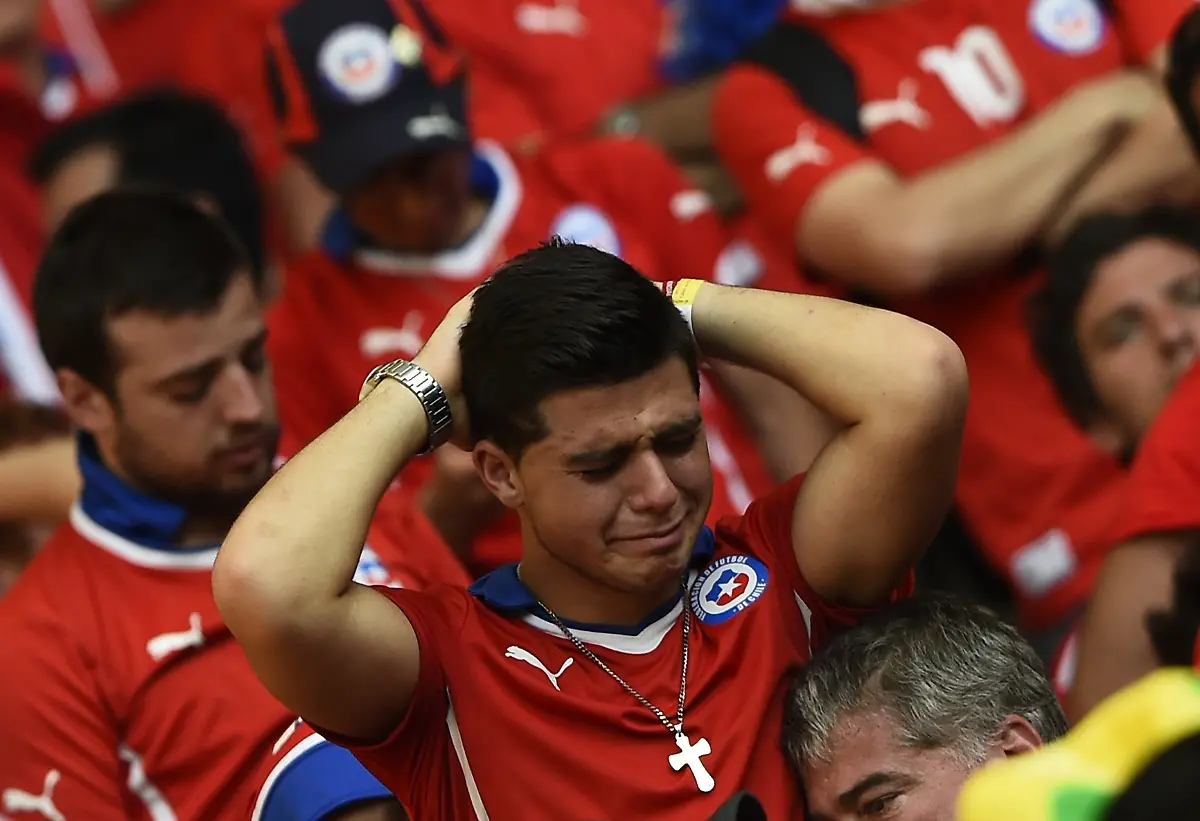 2014-06-28T195510Z-191500795-TB3EA6S1LZKEF-RTRMADP-3-SOCCER-WORLD-M49-BRA-CHI-JPG6588371971753996365