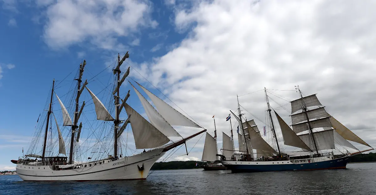 3jb50323-jpg6948123853408182049