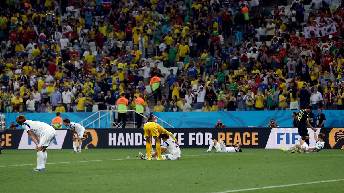 3289B600460D0D6B-jpg75347570461747195