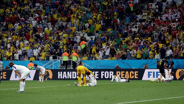 3289B600460D0D6B-jpg75347570461747195