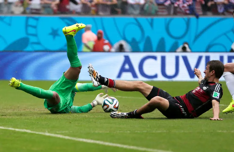 3289B400B7F3A401-jpg1237969887168903404