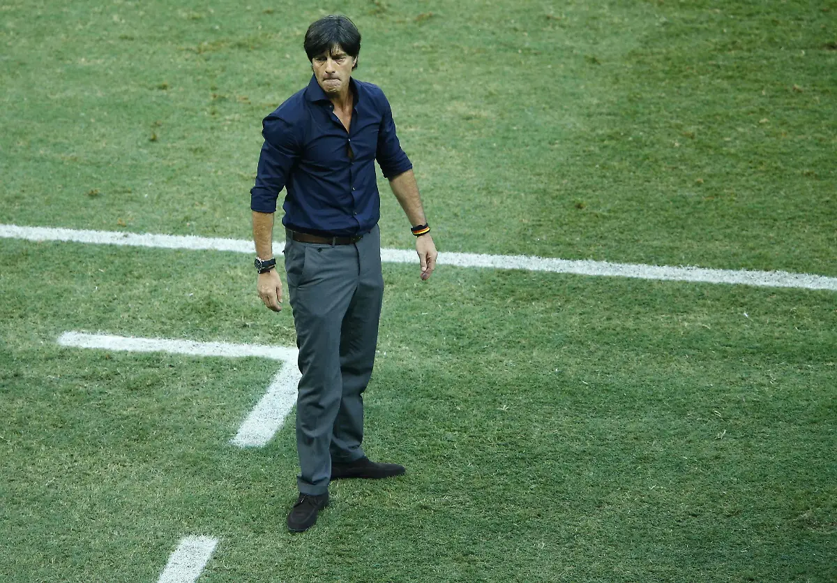 2014-06-21T203431Z-1589028159-TB3EA6L1L7I1T-RTRMADP-3-SOCCER-WORLD-M29-GER-GHA-JPG1773552060158214463