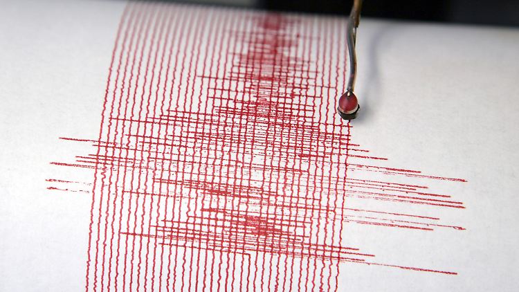 Ausschläge eines leichten Erdbebens: Seismogramm in der Erdbebenstation Bensberg. (Archivbild)