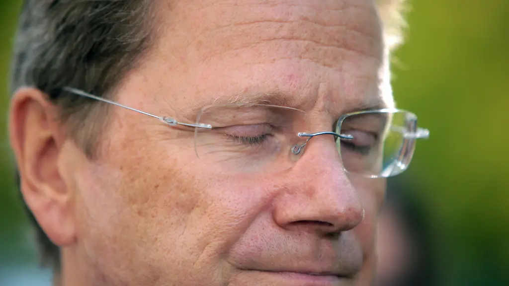 3j8f2602-jpg7481288057161290765