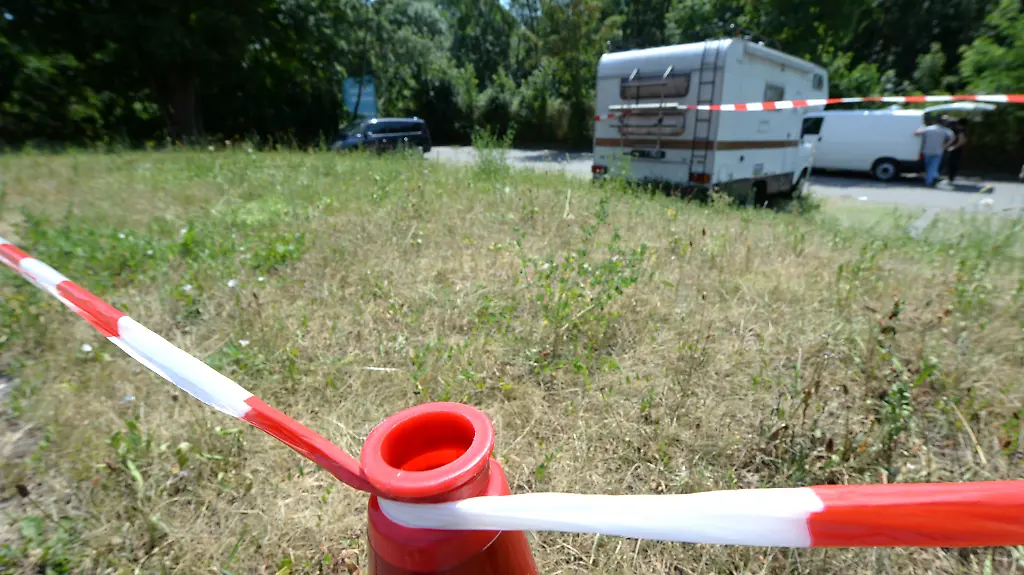 3j7q3734-jpg392275211809157948