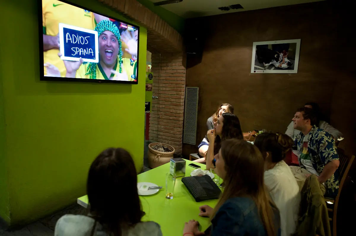 3289A400EA40AD40-jpg7356446866678179079