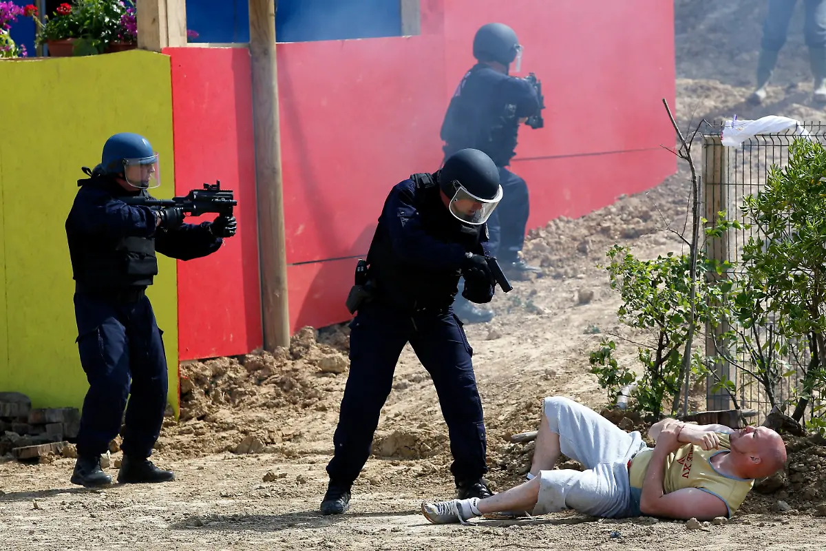 3j5q5937-jpg6766333845233375516