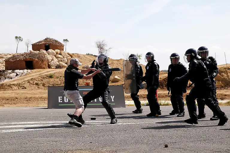 3j5q5842-jpg7618877266806518767