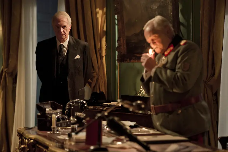 Konsul-Raoul-Nordling-Andre-Dussollier-General-Dietrich-von-Choltitz-Diplomatie-6