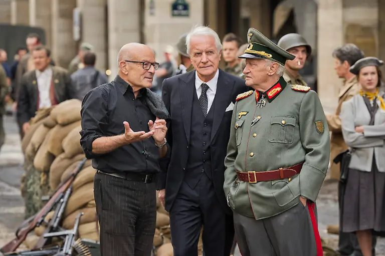 Volker-Schloendorff-mit-seinen-Hauptdarstellern-Andre-Dussollier-und-Niels-Arestrup-Diplomatie-5