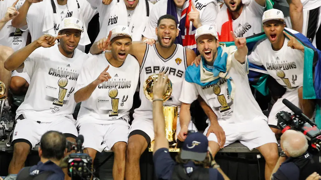 2014-06-16T034354Z-2082107278-GM1EA6G0WID01-RTRMADP-3-NBA-FINALS-JPG8926093777326660220