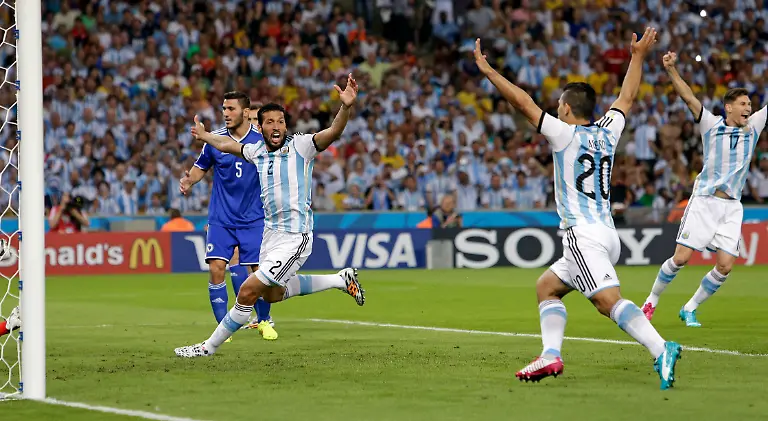 3289A0000B46CB13-jpg9042332345844988895