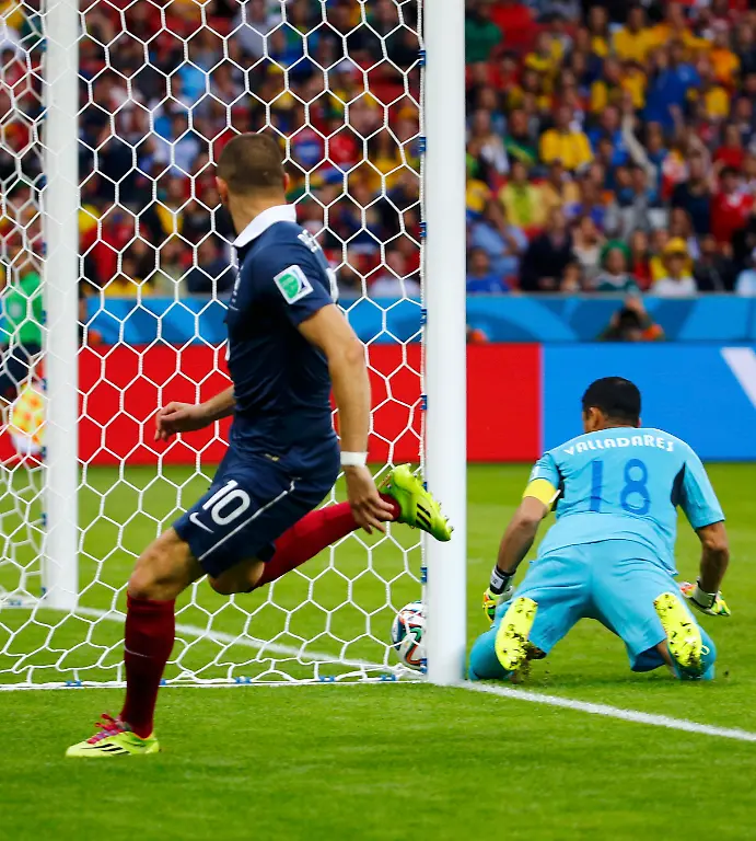 2014-06-15T201933Z-1855796392-TB3EA6F1N3PPT-RTRMADP-3-SOCCER-WORLD-M10-FRA-HON-JPG7316542255793130255