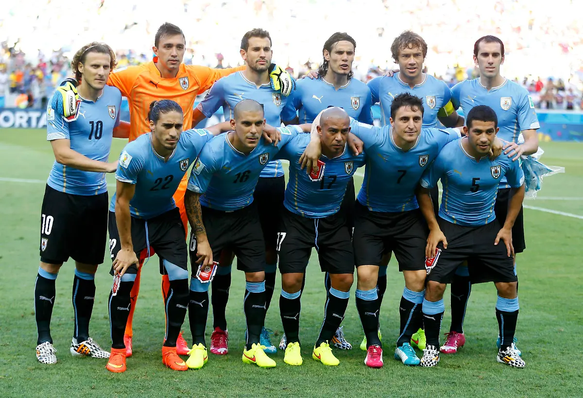 2014-06-14T191141Z-928092968-TB3EA6E1JYMGZ-RTRMADP-3-SOCCER-WORLD-M07-URU-CRC-JPG8250057207688346285