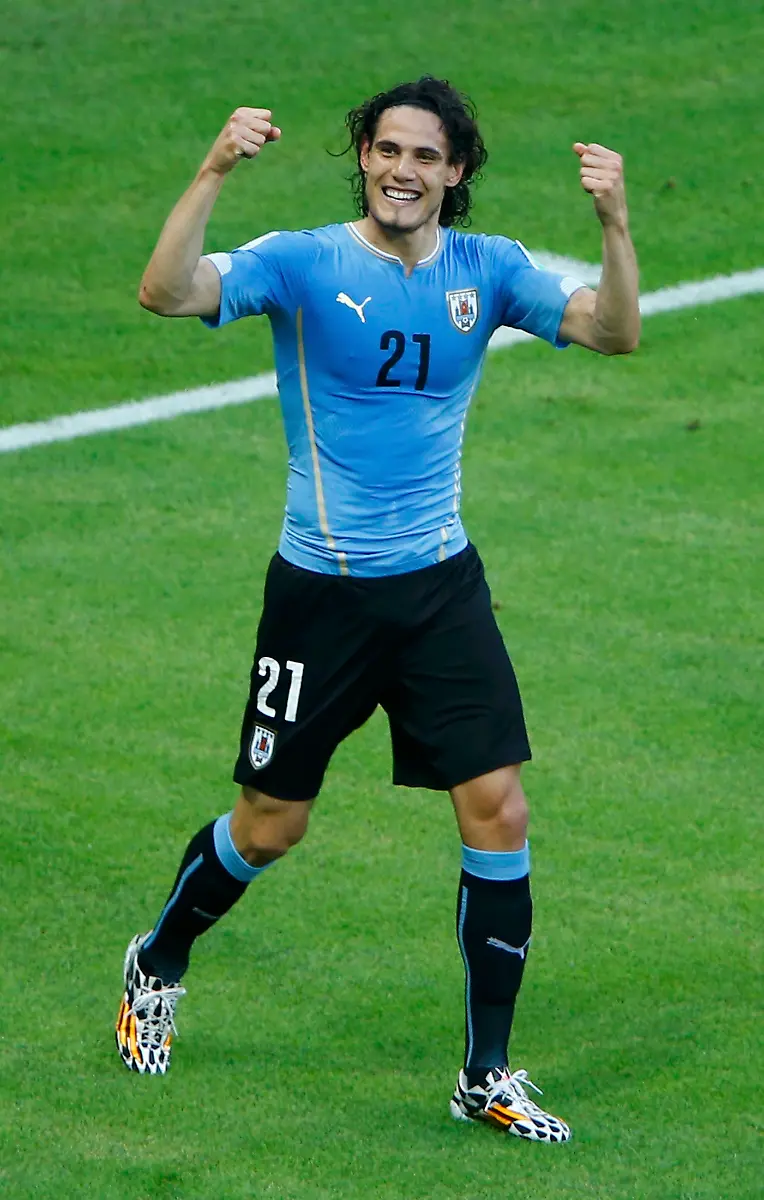 2014-06-14T194735Z-522486119-TB3EA6E1LMHLQ-RTRMADP-3-SOCCER-WORLD-M07-URU-CRC-JPG1039342870004434325