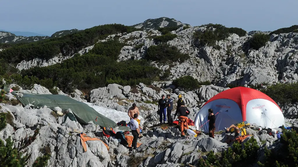 3289960009B3EECE-jpg2440744644279032515