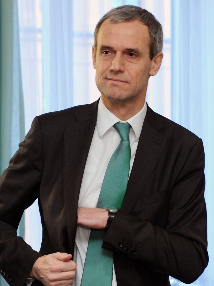 Linke Tasche, rechte Tasche ist für BdB-Manager Michael Kemmer nicht genug.