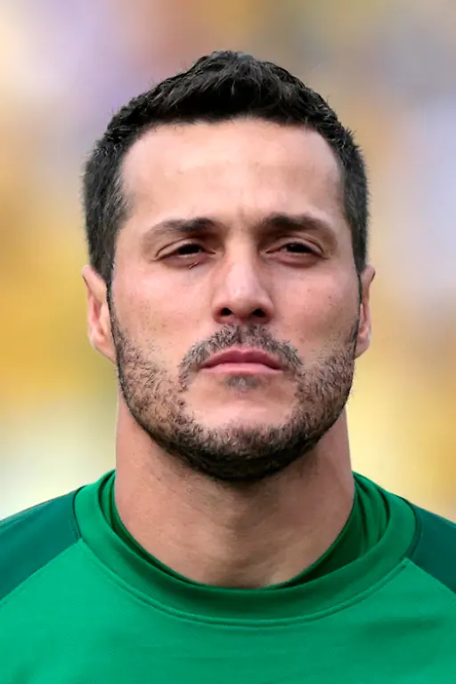 2014-06-11T053338Z-1859790862-GM1EA6B0X4G01-RTRMADP-3-SOCCER-WORLD-JPG6010048617800508750