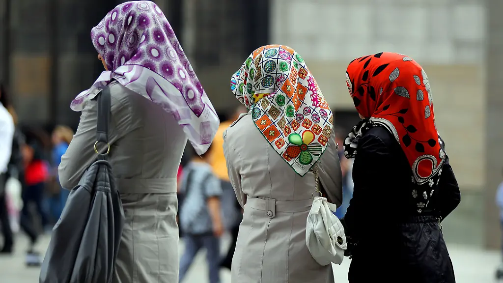 kopftuch-frauen