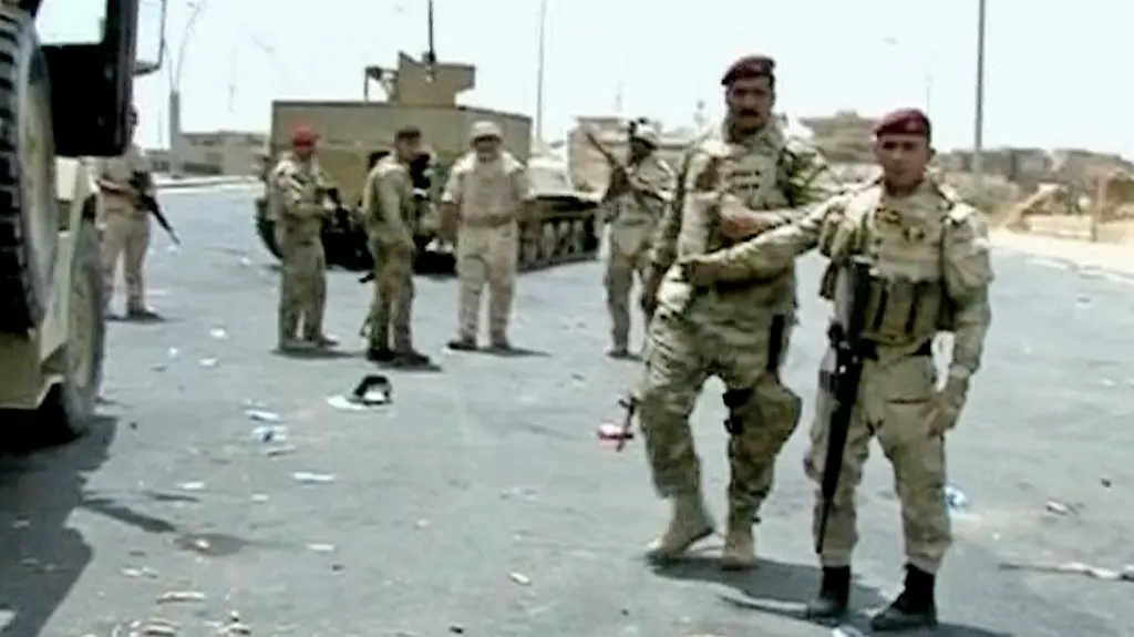 32899600B4D7D525-jpg113252638803167354