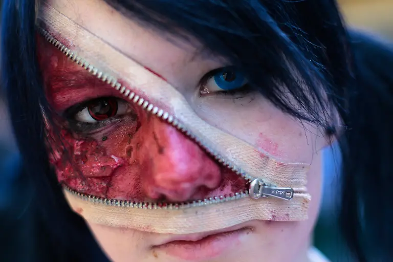 32899000B7CE6380-jpg5022475652572057587