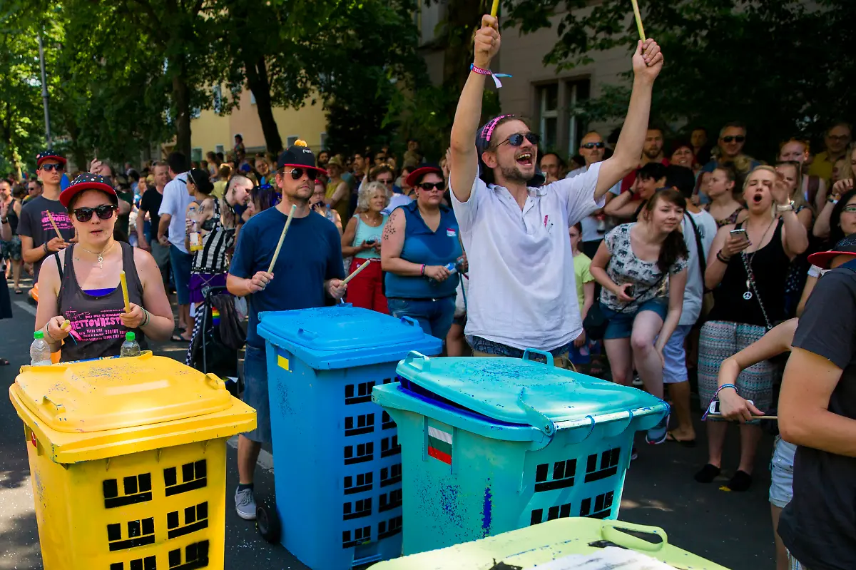 2014-06-08T144007Z-1472461977-GM1EA681QX101-RTRMADP-3-GERMANY-JPG7861580399477461473