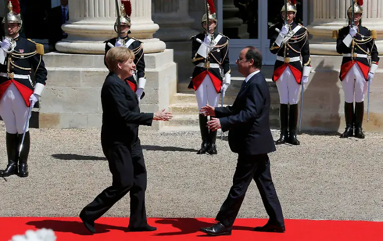 2014-06-06T133644Z-833691635-LR2EA6611SY8T-RTRMADP-3-DDAY-ANNIVERSARY-JPG5022676914079008810