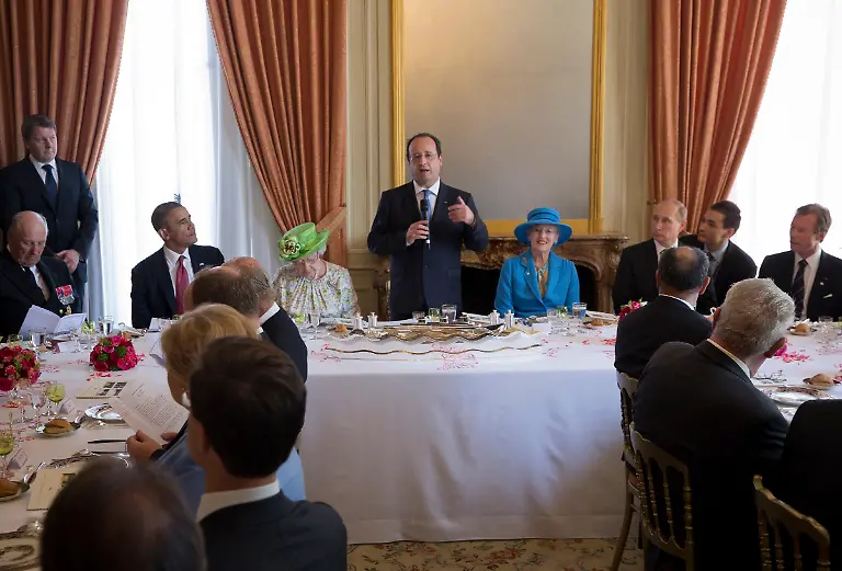 2014-06-06T140430Z-767367153-GM1EA661OGB01-RTRMADP-3-DDAY-ANNIVERSARY-JPG5713417263475162926