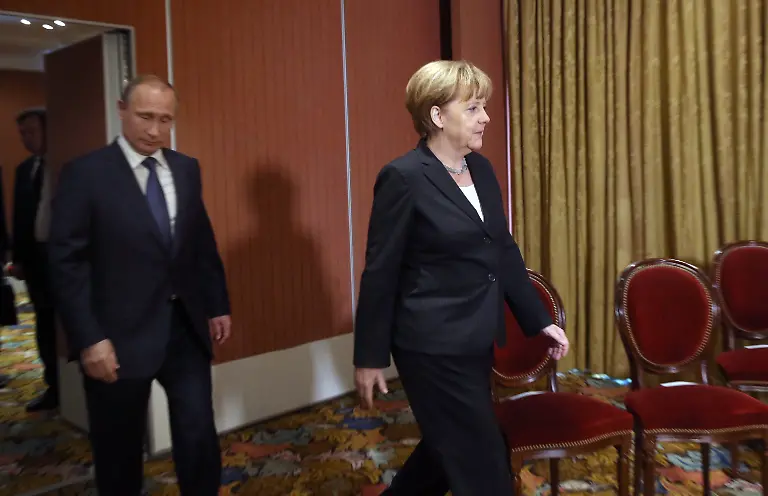 3iyz4439-jpg3203564363072725114