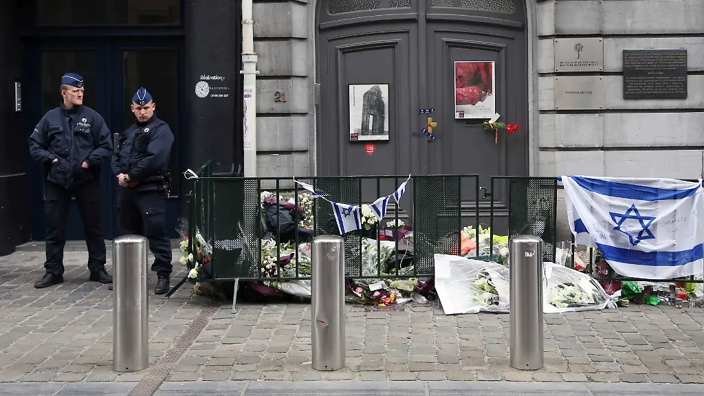 2014-05-27T120605Z-663382083-GM1EA5R1JQD01-RTRMADP-3-BELGIUM-SHOOTING-JPG4152283088006344804