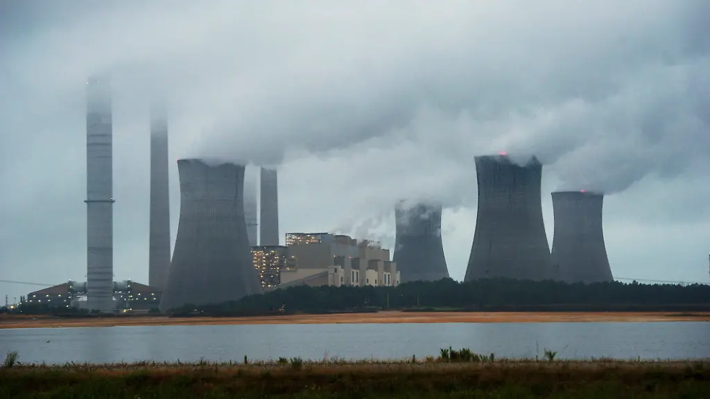 328984002090413B-jpg1066434365887217629