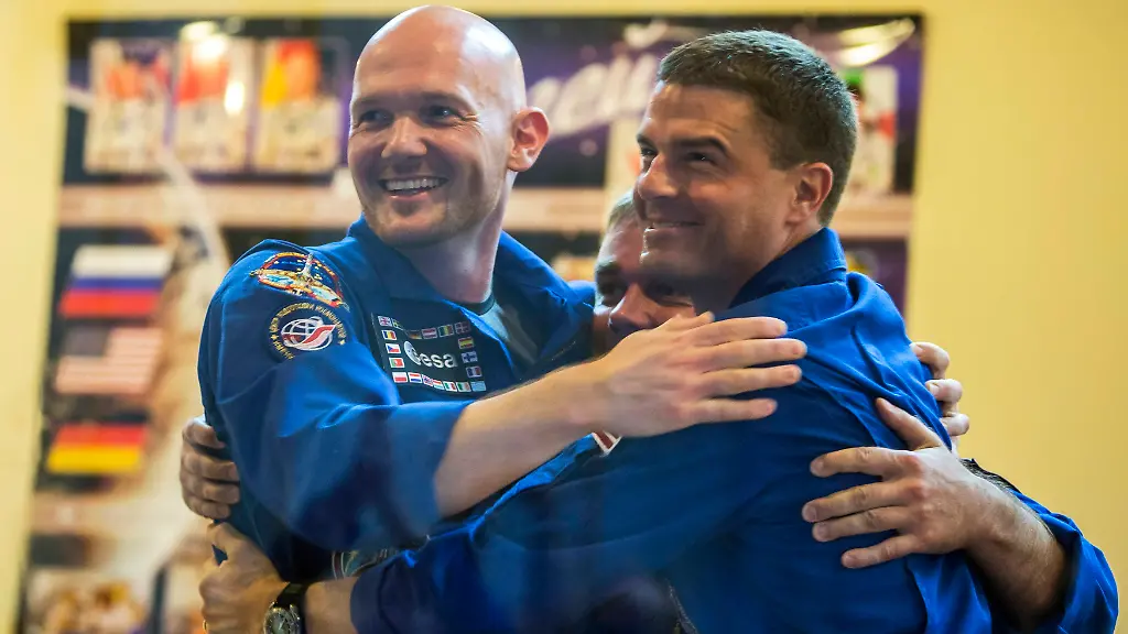 2014-05-27T135915Z-700213341-GM1EA5R1OYK01-RTRMADP-3-KAZAKHSTAN-JPG3030126283198257497