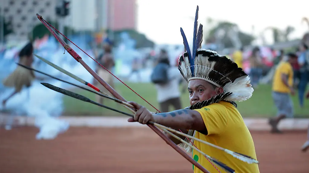 2014-05-27T224842Z-1470411865-GM1EA5S0ISE01-RTRMADP-3-BRAZIL-WORLDCUP-PROTEST-JPG5226239968101152589