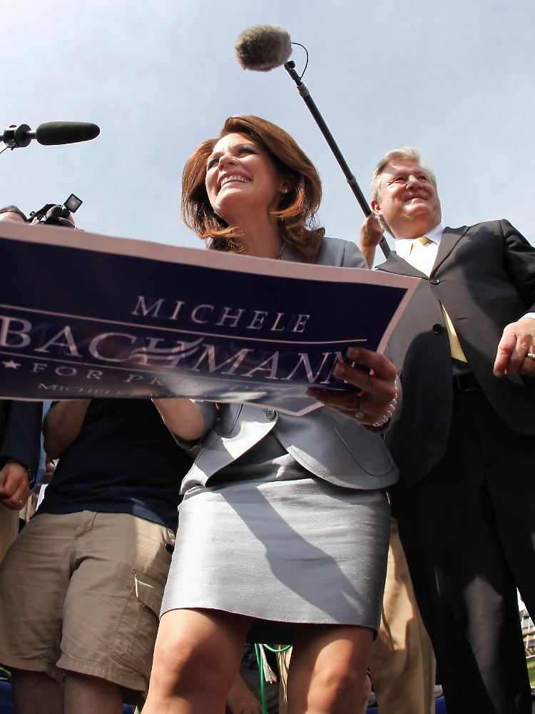 Michele Bachmann bei ihrer formalen Ankündigung, bei den Präsidentschaftsvorwahlen der Republikaner anzutreten.