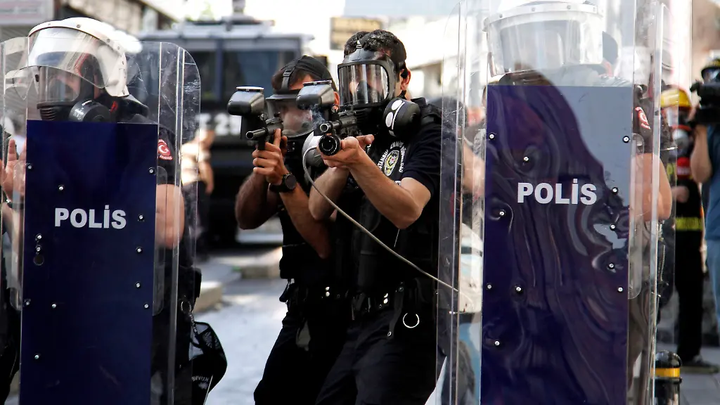 3ipa5021-jpg3706909355521795279