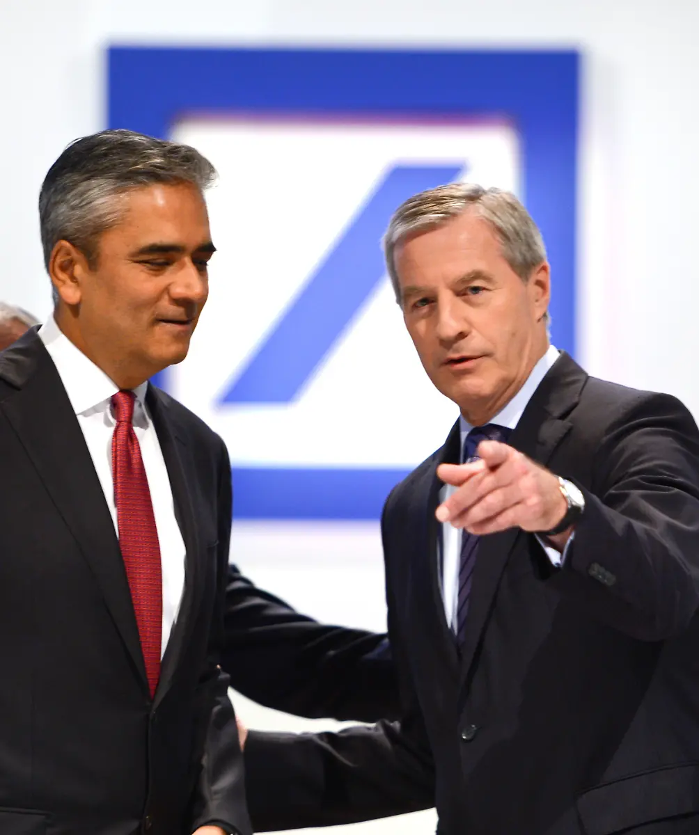 3ioy3229-jpg5084103793311953427