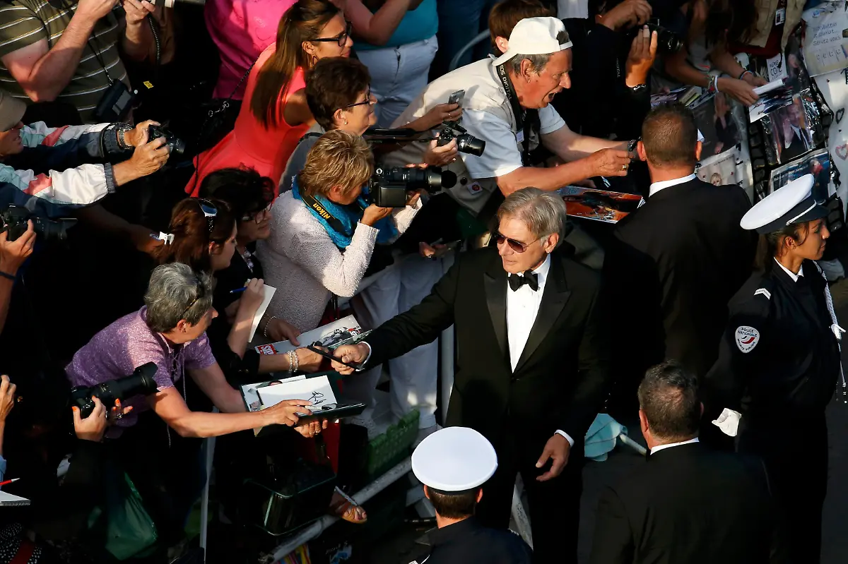 2014-05-18T184633Z-1251254958-LR2EA5I1G5AKQ-RTRMADP-3-FILMFESTIVAL-CANNES-JPG5650410514006679107