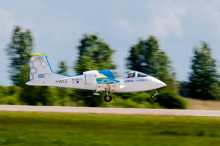 2014-05-20T145938Z-499315826-BM2EA5K1B3Z01-RTRMADP-3-GERMANY-JPG6626390939991043587