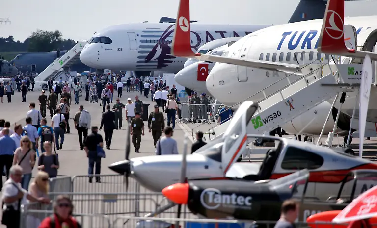 32896800D3BA3E80-jpg496745743394150212