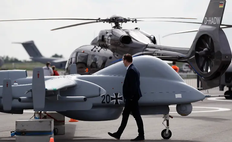 2014-05-19T141002Z-301945180-BM2EA5J18TY01-RTRMADP-3-GERMANY-JPG1611420629984415101