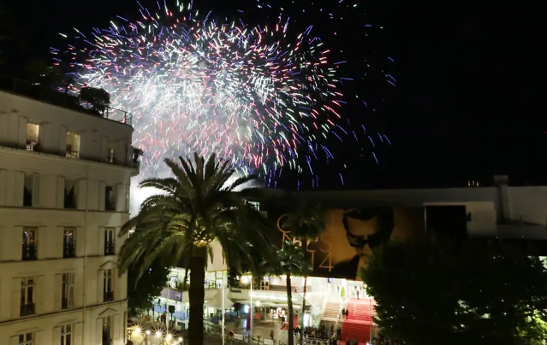 32895E00AF22F3B5-jpg1725606355884889152