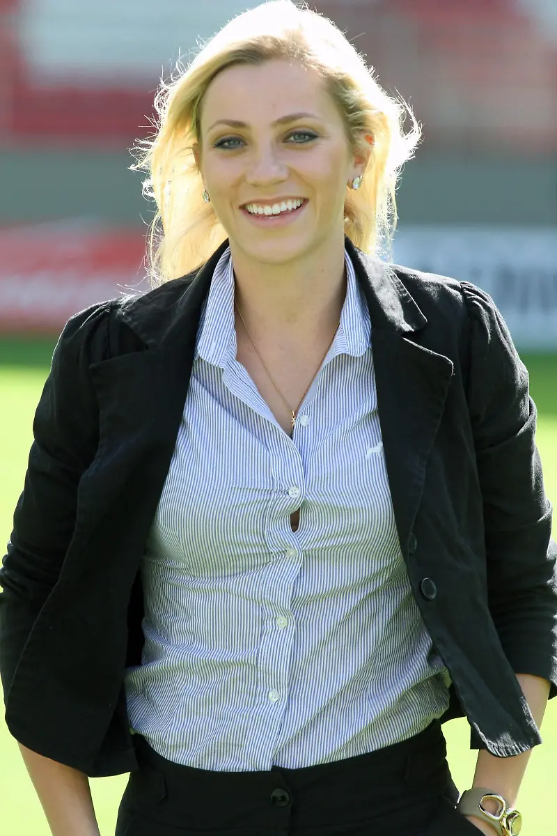 3ihx5707-jpg430403952106189316