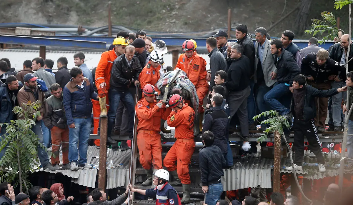 3ijl4952-jpg735557303571534272