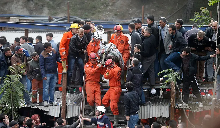 3ijl4952-jpg735557303571534272