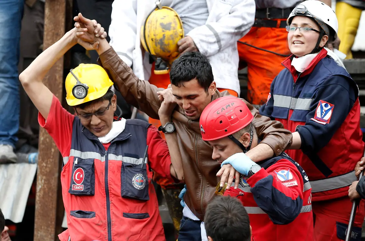 3ijl3040-jpg5878759057927892032