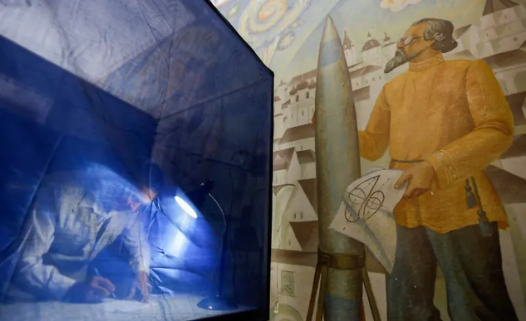 2014-05-11T122438Z-1155255265-GM1EA5B1KMT01-RTRMADP-3-UKRAINE-CRISIS-JPG5265494142585275163