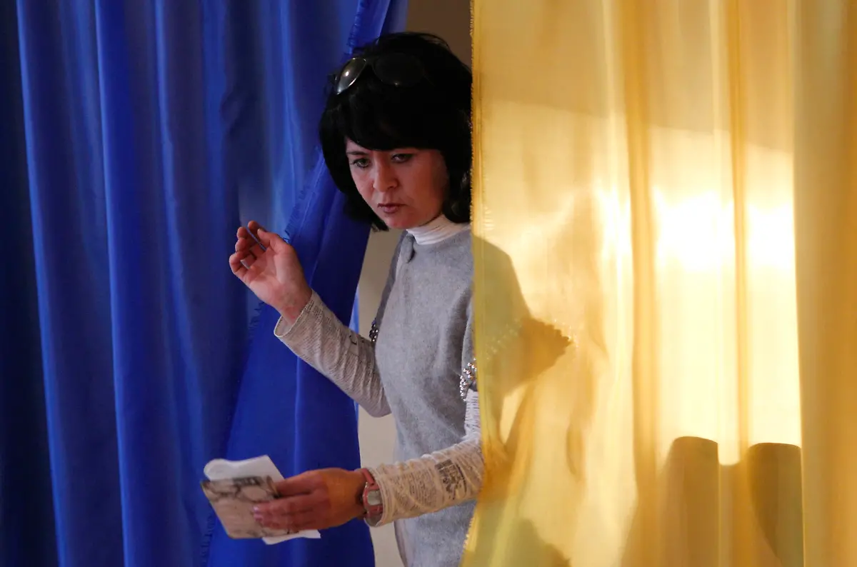 2014-05-11T124755Z-910383677-GM1EA5B1LPJ01-RTRMADP-3-UKRAINE-CRISIS-JPG8283999650457849944