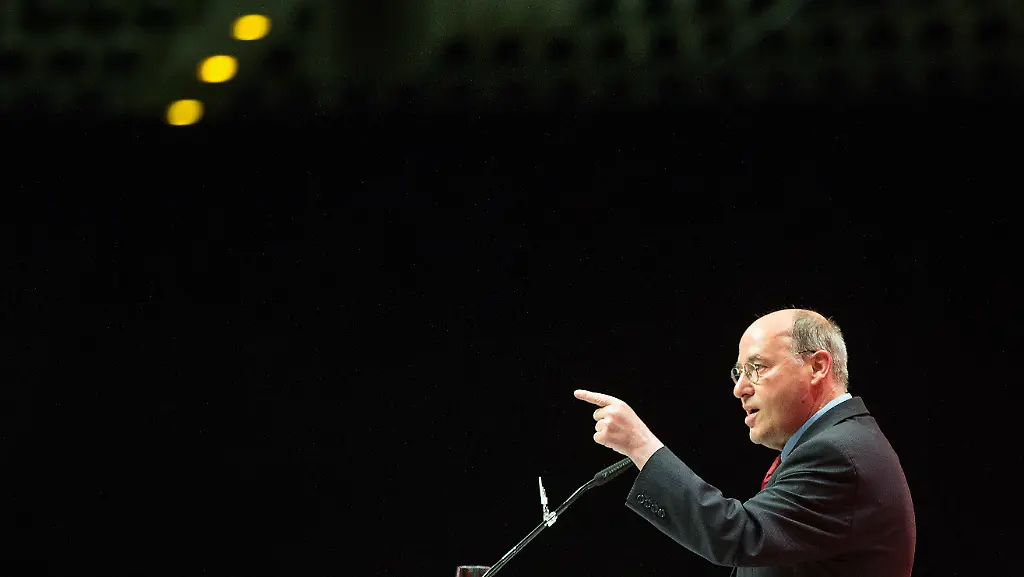 3ihm5420-jpg2490942200406053435